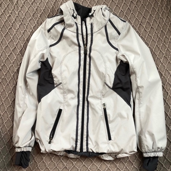 RARE Lululemon Downtime Hooded Jacket - Picture 2 of 8